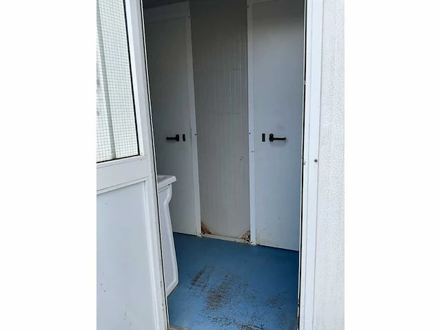 Sanitair container 2,4 x 2,4 m - afbeelding 8 van  18