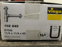 Sanitair en electriciteitstoebehoren - afbeelding 9 van  9