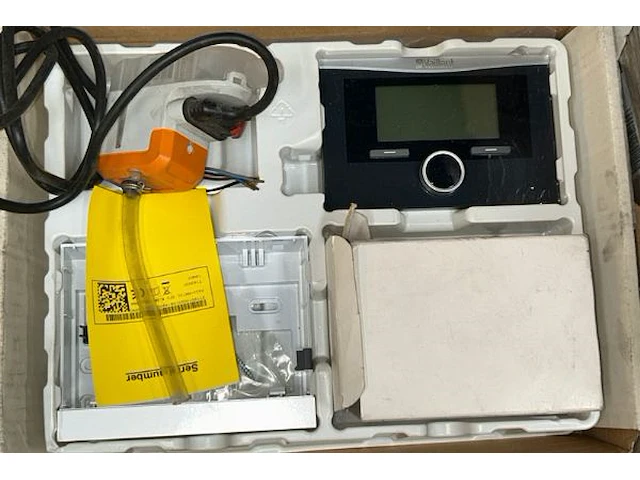 Sanitair materiaal - afbeelding 2 van  6