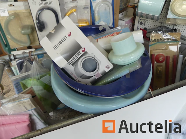 Sanitaire accessoires, zeepbakjes, bekerhouders, wc-rolhouders, douchegordijnen, etc. - afbeelding 1 van  17