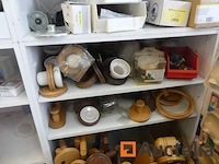 Sanitaire accessoires, zeepbakjes, bekerhouders, wc-rolhouders, douchegordijnen, etc. - afbeelding 10 van  17
