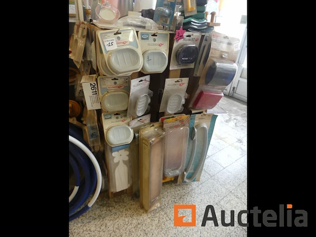 Sanitaire accessoires, zeepbakjes, bekerhouders, wc-rolhouders, douchegordijnen, etc. - afbeelding 15 van  17