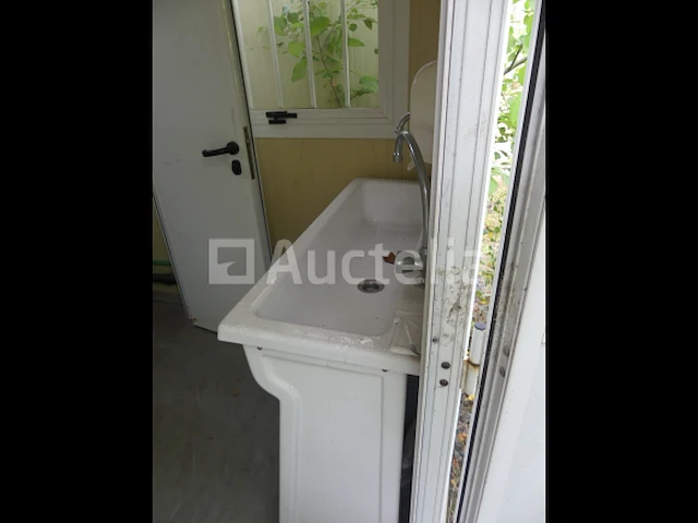Sanitaire container - afbeelding 3 van  11