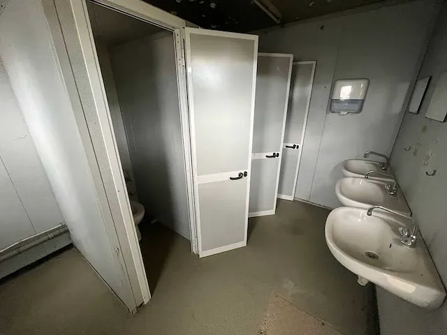 Sanitaire container - afbeelding 4 van  6