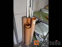 Sanitaire producten, toiletbrillen, spiegels, etc. - afbeelding 13 van  16