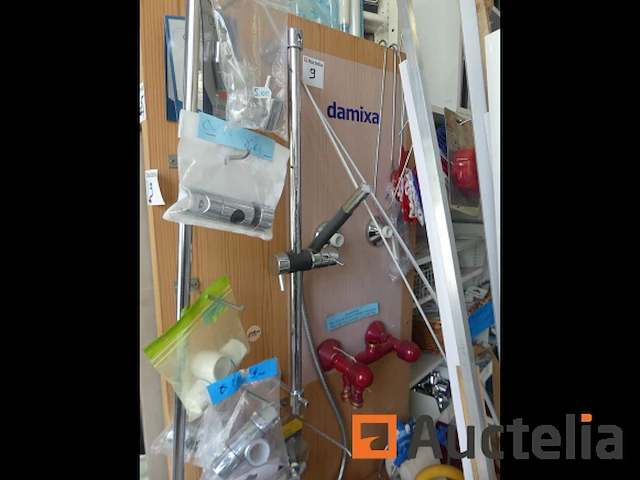 Sanitaire ruimtes waaronder; verbindingen, fittingen, mixers, pijpen, enz. - afbeelding 4 van  27