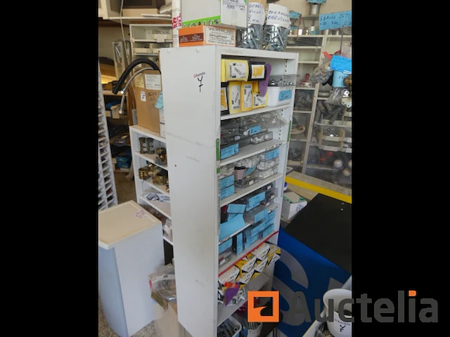 Sanitaire uitrusting + aanrechtblad, fittingen, pluggen, enz. - afbeelding 7 van  20