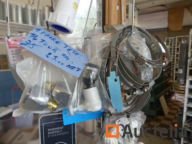 Sanitaire uitrusting + aanrechtblad, fittingen, pluggen, enz. - afbeelding 13 van  20