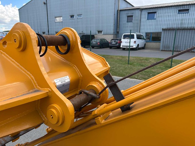 Sany - 2025 - sy215c long reach - voorzetapparatuur - long reach - afbeelding 4 van  14