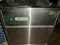 Saro ijsblokjesmachine - afbeelding 2 van  3