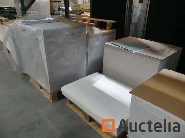 Satine machinaal gecoat papier 46x64 en 52x72 - afbeelding 4 van  18