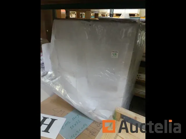Satine machinaal gecoat papier 46x64 en 52x72 - afbeelding 13 van  18