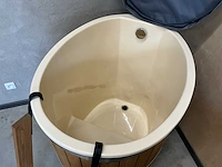 Sauna afkoelbad - afbeelding 6 van  8