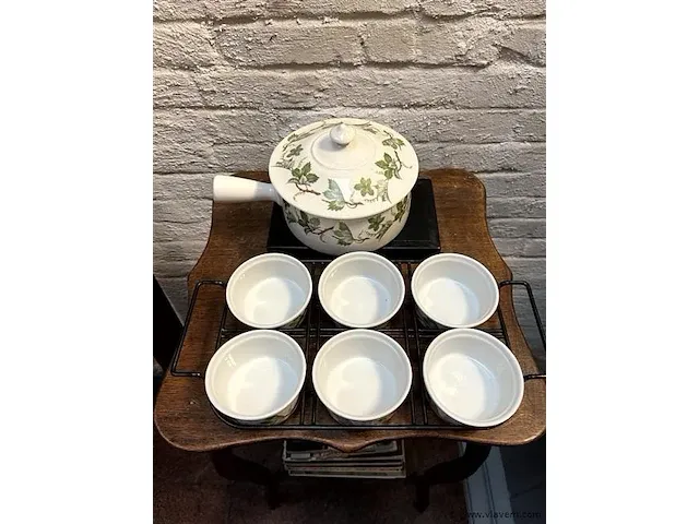 Sauspot + 6 sauskommetjes decor bordeaux - afbeelding 2 van  4