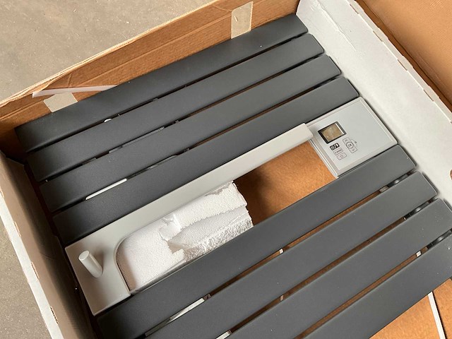 Sauter asama elektrische designradiator 1750w - afbeelding 6 van  7