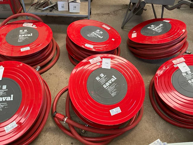 Saval brandslanghaspel (2x) - afbeelding 1 van  6