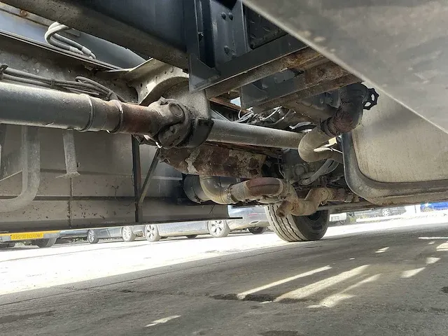 Scania 113h vrachtwagen - afbeelding 26 van  35