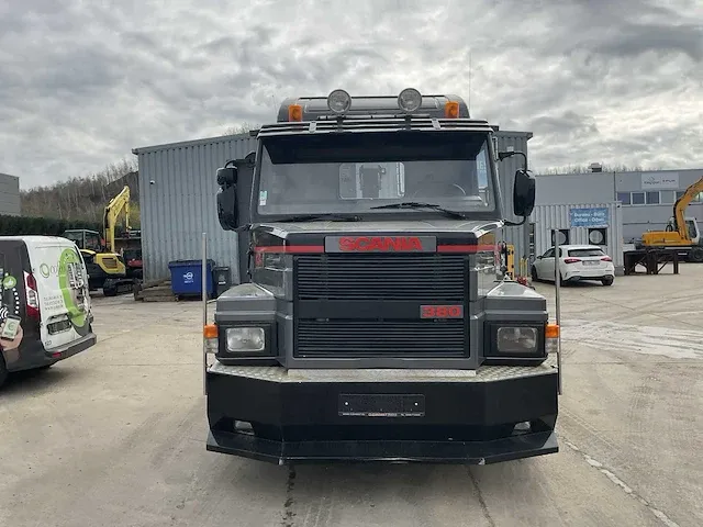 Scania 113h vrachtwagen - afbeelding 34 van  35