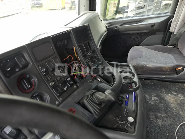 Scania 164 g container vrachtwagen (2002-900.000 km) - afbeelding 14 van  20