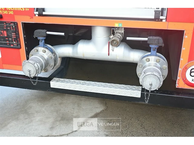 Scania brandweerwagen / pompwagen - afbeelding 13 van  42