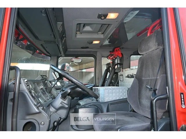 Scania brandweerwagen / pompwagen - afbeelding 20 van  42