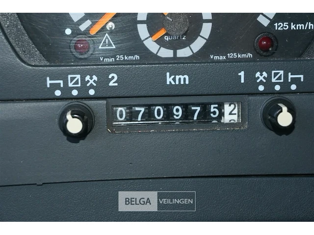 Scania brandweerwagen / pompwagen - afbeelding 22 van  42