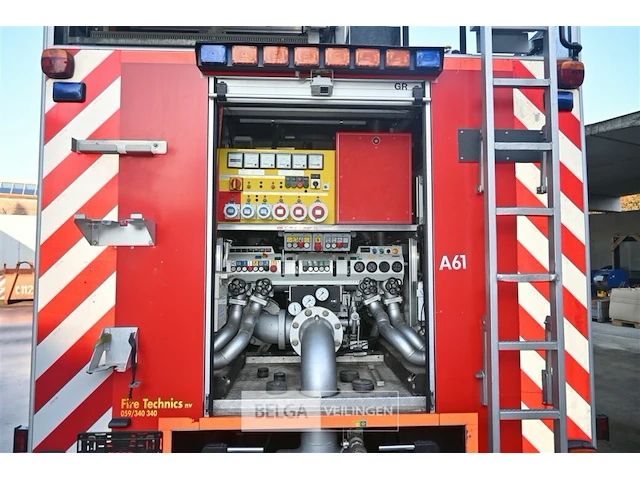 Scania brandweerwagen / pompwagen - afbeelding 23 van  42