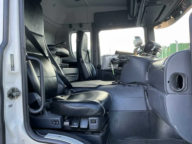 Scania lb8x2*6 afval ophaalwagen - afbeelding 14 van  21