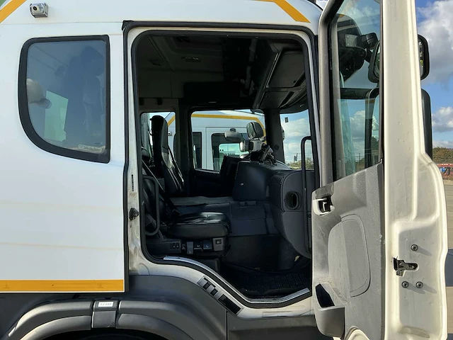 Scania lb8x2*6 afval ophaalwagen - afbeelding 14 van  20