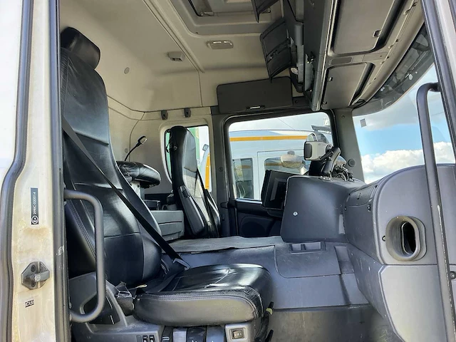 Scania lb8x2*6 afval ophaalwagen - afbeelding 15 van  20