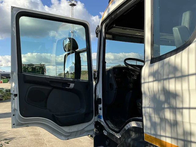 Scania lb8x2*6 afval ophaalwagen - afbeelding 8 van  23