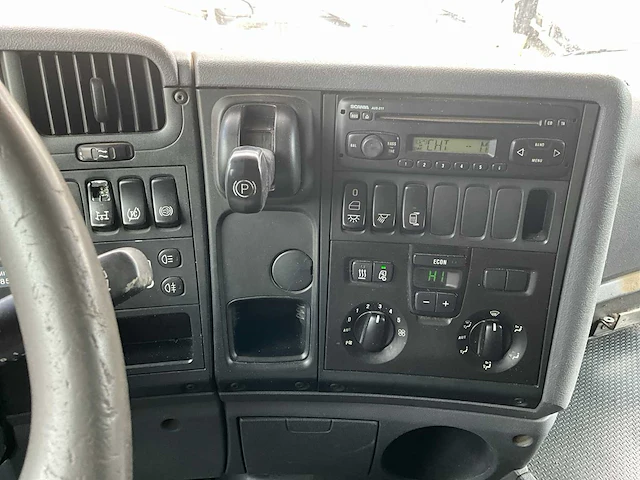Scania r420 vrachtwagen - afbeelding 32 van  50