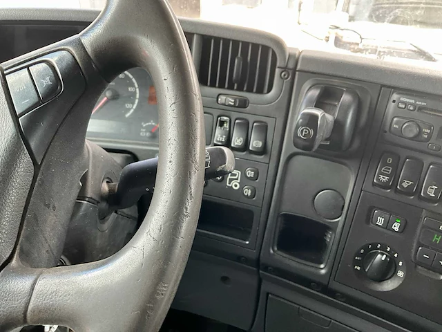 Scania r420 vrachtwagen - afbeelding 33 van  50