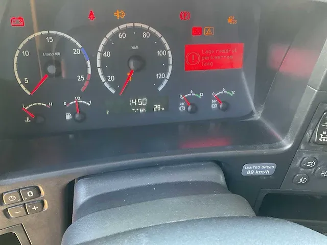 Scania trekker - afbeelding 13 van  20