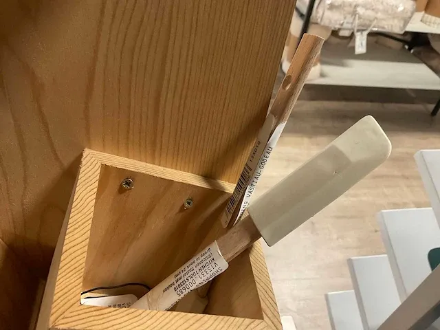 Scanwood presentatiezuil met houten keukenbenodigheden - afbeelding 4 van  6