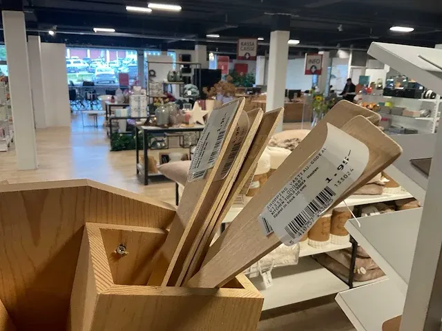 Scanwood presentatiezuil met houten keukenbenodigheden - afbeelding 6 van  6