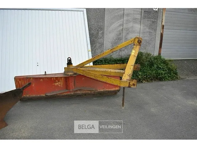 Schaaf 200x58 om achter traktor te hangen - afbeelding 1 van  3