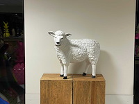 Schaap staand h65cm x l75cm wit - afbeelding 1 van  2