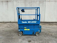 Schaarhoogwerker genie gs1932 elektrisch 227kg 7.85m 2005 - afbeelding 1 van  1