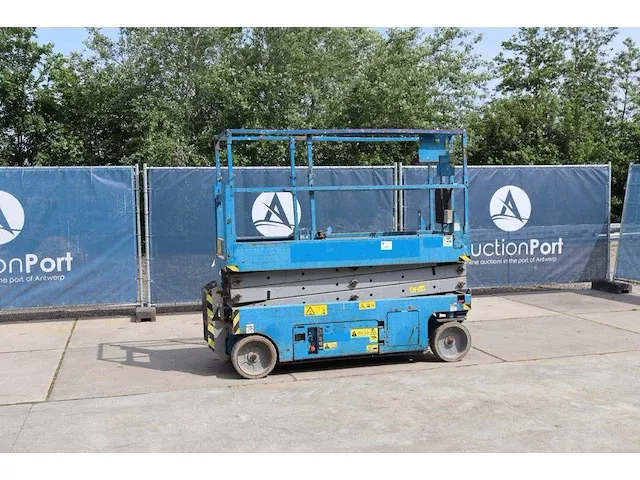 Schaarhoogwerker genie gs2032 elektrisch 693kg 8.10m 2008 - afbeelding 1 van  1