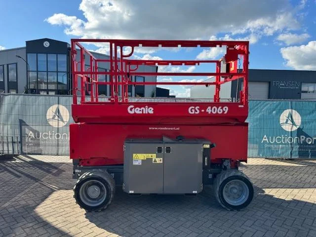 Schaarhoogwerker genie gs4069 elektrisch+diesel 363kg 14.2m 2020 - afbeelding 1 van  1
