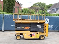 Schaarhoogwerker grove sm3146e elektrisch 9.62m - afbeelding 1 van  1