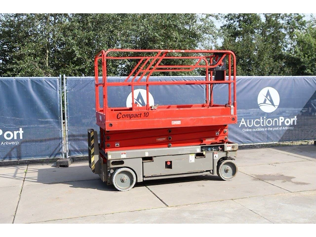 Schaarhoogwerker haulotte compact 10 elektrisch 450kg 10m 2013 - afbeelding 1 van  1