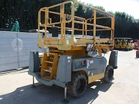 Schaarhoogwerker haulotte compact dx12 diesel 12.06m 2016 - afbeelding 1 van  1
