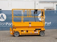 Schaarhoogwerker haulotte compact8 elektrisch 350kg 8m 2011