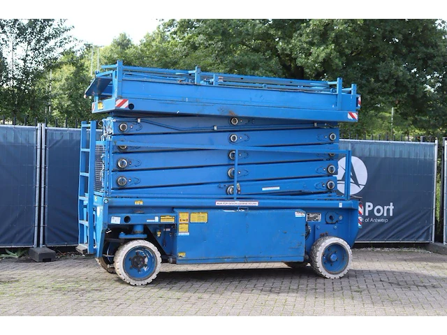 Schaarhoogwerker holland lift combistar n-165el12 elektrisch 18.5m 2009 - afbeelding 1 van  1