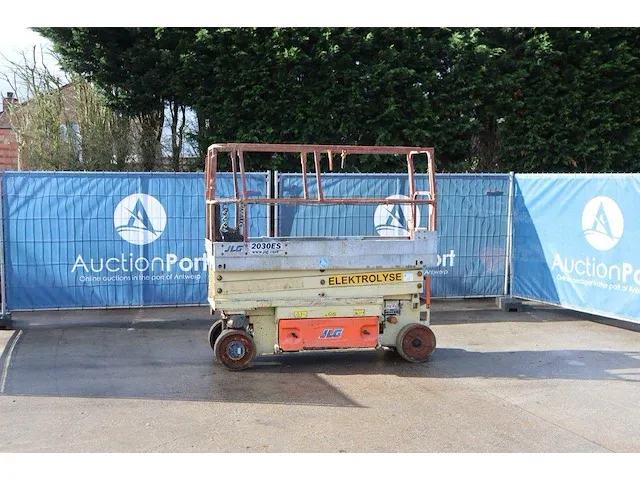 Schaarhoogwerker jlg 2030es elektrisch 360kg 8.1m 2012 - afbeelding 1 van  1