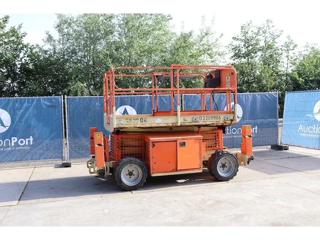 Schaarhoogwerker jlg 260mrt diesel 570kg 9.92m 2011 - afbeelding 1 van  1