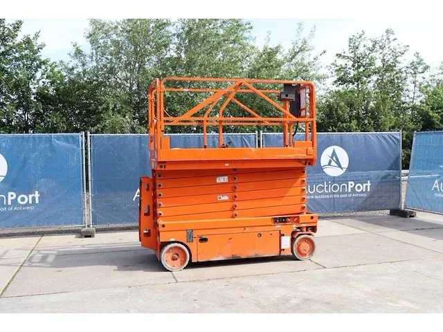 Schaarhoogwerker pb pbs140-12ec elektrisch 320kg 13.8m 2015 - afbeelding 1 van  1