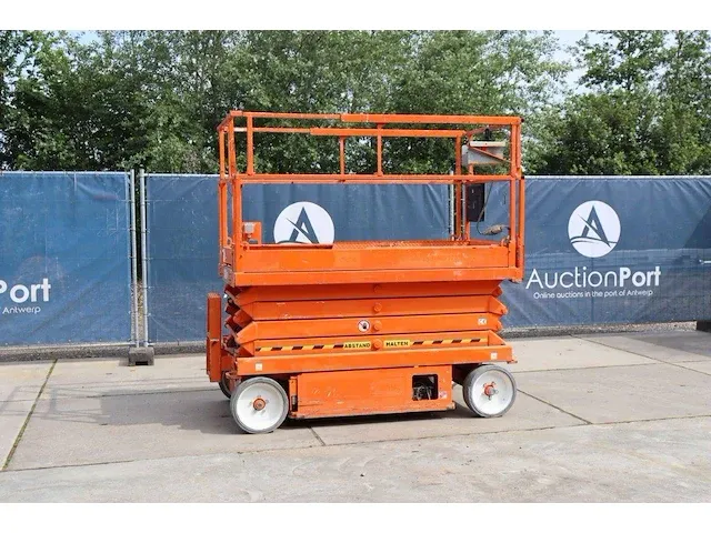 Schaarhoogwerker skyjack sj4626 elektrisch 454kg 9.75m 2011 - afbeelding 1 van  1